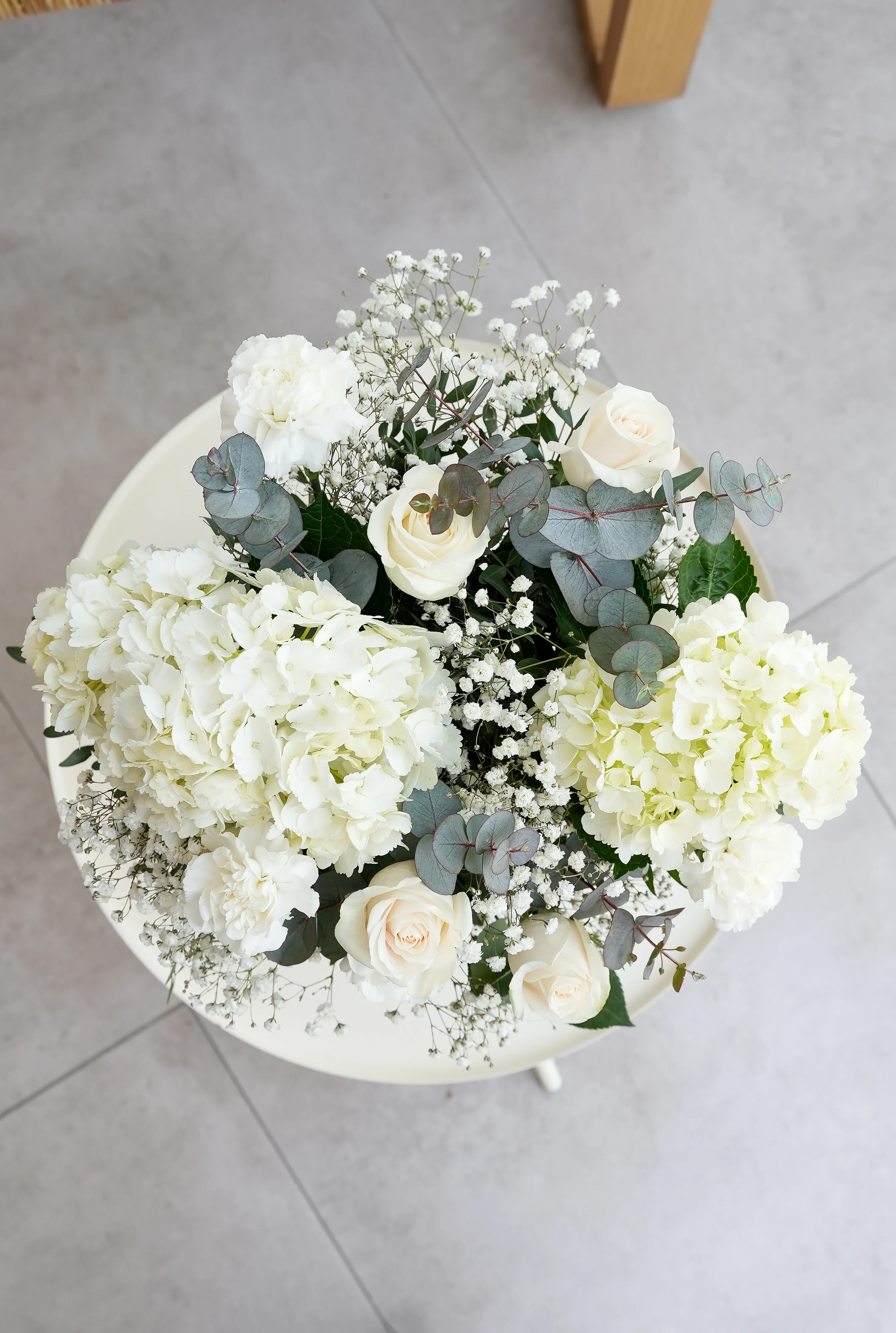 Perfect White - Vase - Image 3